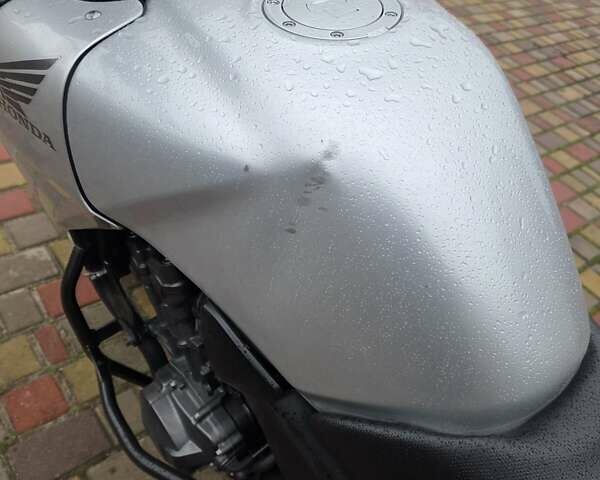 Серый Хонда CBF 600N, объемом двигателя 0.6 л и пробегом 43 тыс. км за 4500 $, фото 2 на Automoto.ua