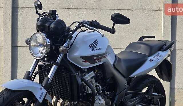 Белый Хонда CBF 600NА, объемом двигателя 0.6 л и пробегом 29 тыс. км за 5650 $, фото 5 на Automoto.ua