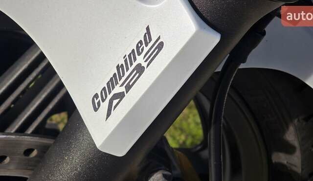 Белый Хонда CBF 600NА, объемом двигателя 0.6 л и пробегом 29 тыс. км за 5650 $, фото 17 на Automoto.ua