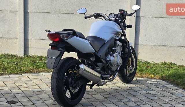 Белый Хонда CBF 600NА, объемом двигателя 0.6 л и пробегом 29 тыс. км за 5650 $, фото 9 на Automoto.ua
