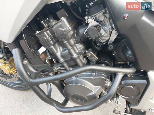Хонда CBF 600S, объемом двигателя 0 л и пробегом 37 тыс. км за 4100 $, фото 3 на Automoto.ua