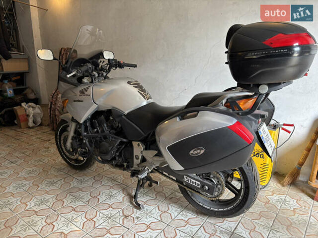 Сірий Хонда CBF 600S, об'ємом двигуна 0 л та пробігом 47 тис. км за 4000 $, фото 6 на Automoto.ua