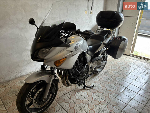 Сірий Хонда CBF 600S, об'ємом двигуна 0 л та пробігом 47 тис. км за 4000 $, фото 7 на Automoto.ua