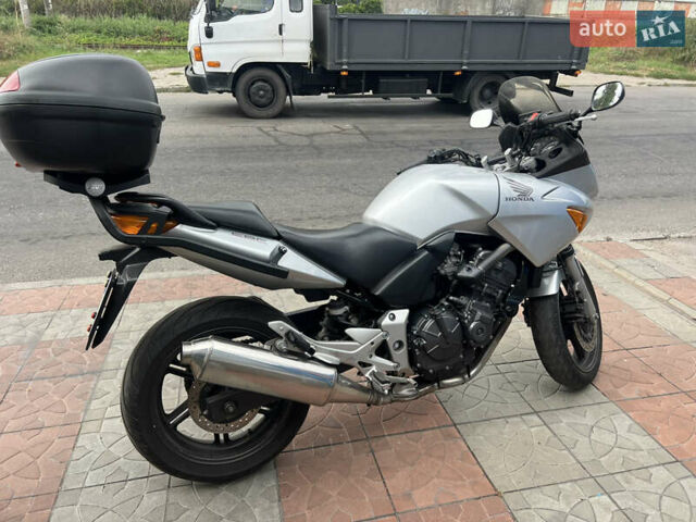 Сірий Хонда CBF 600S, об'ємом двигуна 0.65 л та пробігом 59 тис. км за 4299 $, фото 9 на Automoto.ua