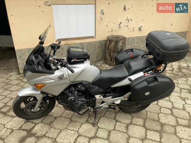 Серый Хонда CBF 600S, объемом двигателя 0.6 л и пробегом 53 тыс. км за 4200 $, фото 2 на Automoto.ua
