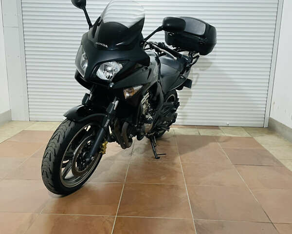 Черный Хонда CBF 600SA, объемом двигателя 0.6 л и пробегом 35 тыс. км за 5800 $, фото 10 на Automoto.ua