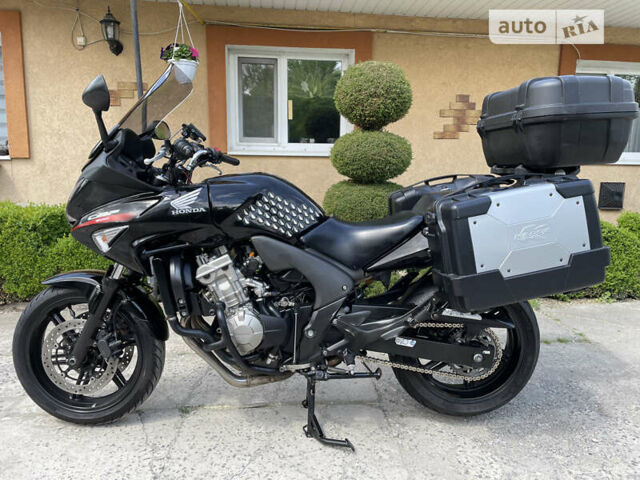 Чорний Хонда CBF 600SA, об'ємом двигуна 0.6 л та пробігом 46 тис. км за 5250 $, фото 1 на Automoto.ua