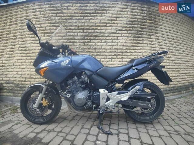 Хонда CBF 600SA, объемом двигателя 0 л и пробегом 80 тыс. км за 3999 $, фото 6 на Automoto.ua