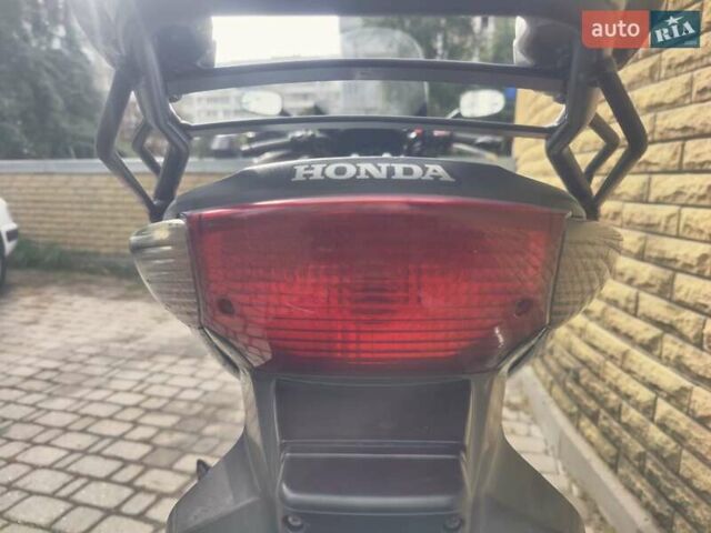 Хонда CBF 600SA, объемом двигателя 0 л и пробегом 80 тыс. км за 3999 $, фото 4 на Automoto.ua