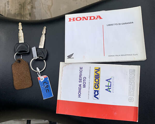 Хонда CBF 600SA, объемом двигателя 0.6 л и пробегом 34 тыс. км за 4200 $, фото 9 на Automoto.ua