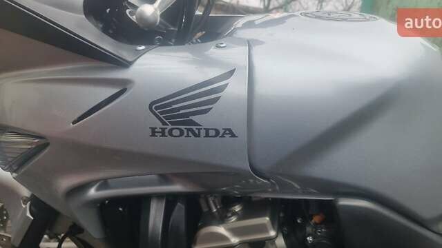 Хонда CBF 600SA, объемом двигателя 0 л и пробегом 27 тыс. км за 5650 $, фото 1 на Automoto.ua