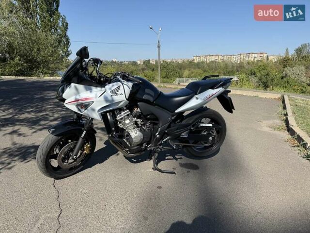 Хонда CBF 600SA, объемом двигателя 0 л и пробегом 34 тыс. км за 5850 $, фото 1 на Automoto.ua