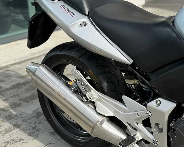 Серый Хонда CBF 600SA, объемом двигателя 0.6 л и пробегом 29 тыс. км за 4299 $, фото 13 на Automoto.ua