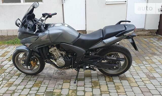 Сірий Хонда CBF 600SA, об'ємом двигуна 0 л та пробігом 27 тис. км за 4800 $, фото 5 на Automoto.ua