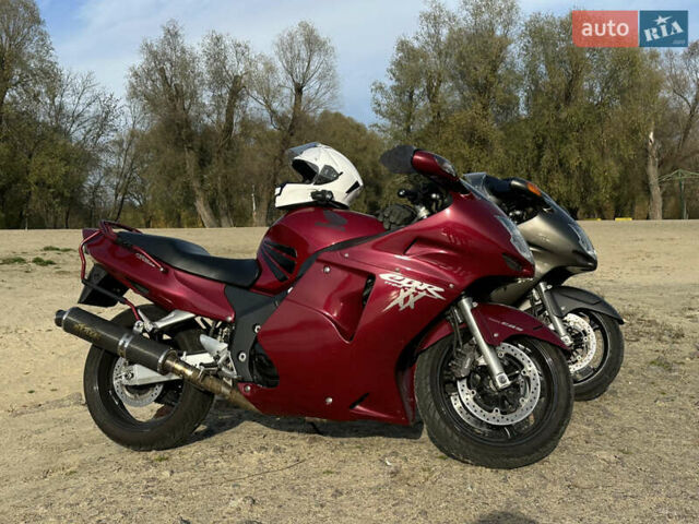 Червоний Хонда CBR 1100XX Blackbird, об'ємом двигуна 1.1 л та пробігом 74 тис. км за 6000 $, фото 12 на Automoto.ua