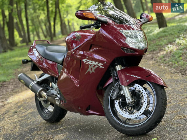 Червоний Хонда CBR 1100XX Blackbird, об'ємом двигуна 1.1 л та пробігом 74 тис. км за 6000 $, фото 1 на Automoto.ua