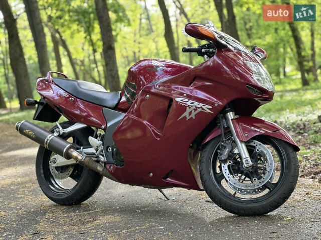 Червоний Хонда CBR 1100XX Blackbird, об'ємом двигуна 1.1 л та пробігом 74 тис. км за 6000 $, фото 2 на Automoto.ua