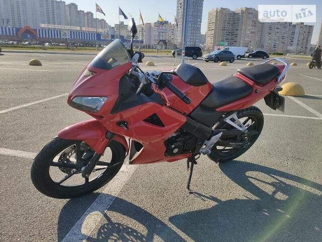 Красный Хонда CBR 125, объемом двигателя 0.13 л и пробегом 21 тыс. км за 1400 $, фото 6 на Automoto.ua