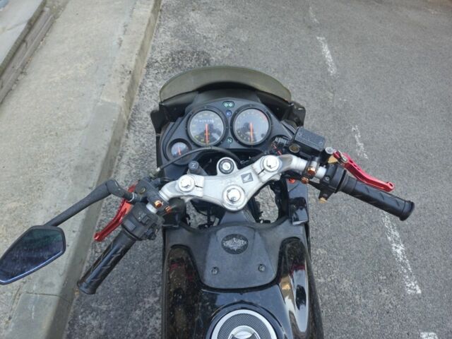 Хонда CBR 125, объемом двигателя 0.13 л и пробегом 0 тыс. км за 900 $, фото 5 на Automoto.ua