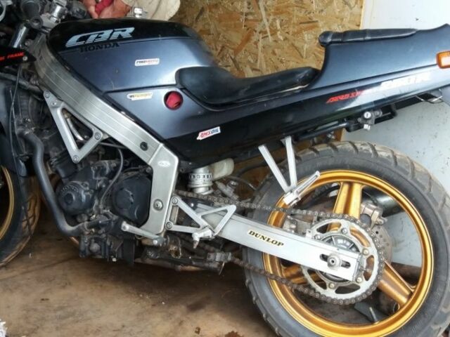 Хонда CBR 250, объемом двигателя 0.25 л и пробегом 0 тыс. км за 1500 $, фото 3 на Automoto.ua