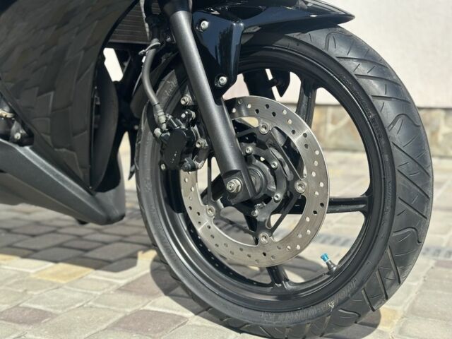 Хонда CBR 250, объемом двигателя 0.25 л и пробегом 0 тыс. км за 2700 $, фото 3 на Automoto.ua