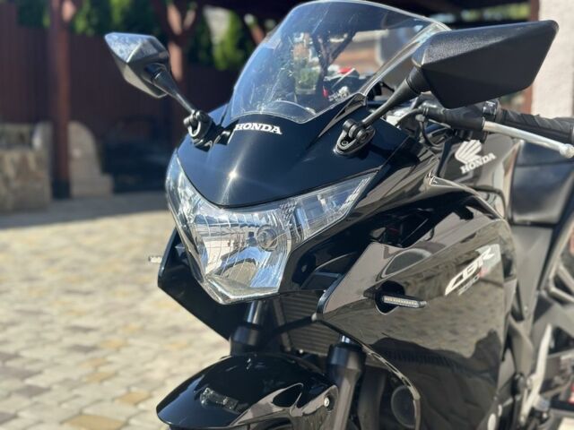 Хонда CBR 250, объемом двигателя 0.25 л и пробегом 0 тыс. км за 2700 $, фото 1 на Automoto.ua