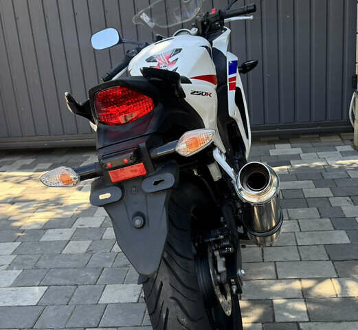 Білий Хонда CBR 250R, об'ємом двигуна 0.25 л та пробігом 10 тис. км за 3300 $, фото 3 на Automoto.ua