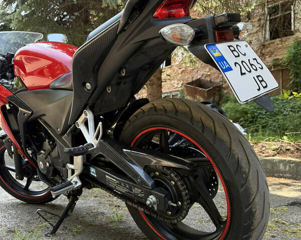 Красный Хонда CBR 250R, объемом двигателя 0.25 л и пробегом 10 тыс. км за 3200 $, фото 4 на Automoto.ua