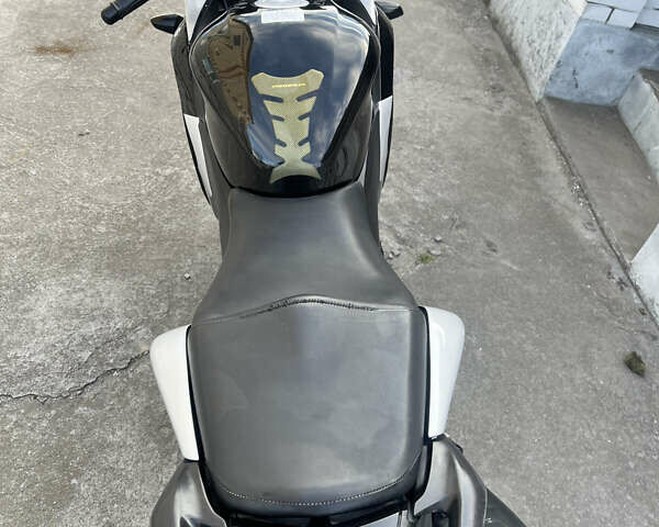Хонда CBR 250R, объемом двигателя 0 л и пробегом 32 тыс. км за 1600 $, фото 6 на Automoto.ua