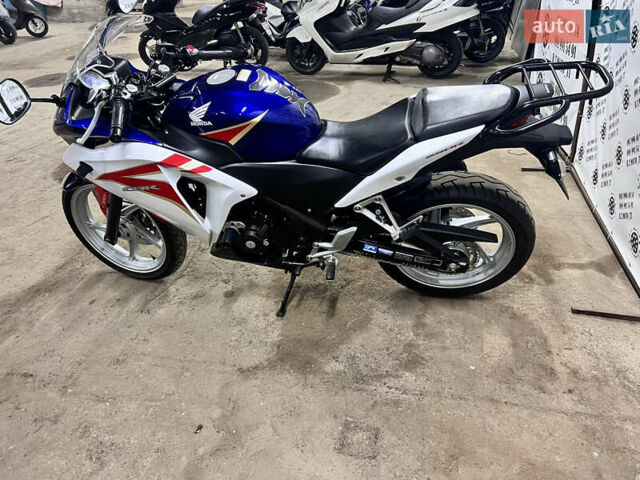 Хонда CBR 250R, объемом двигателя 0.25 л и пробегом 22 тыс. км за 2700 $, фото 3 на Automoto.ua