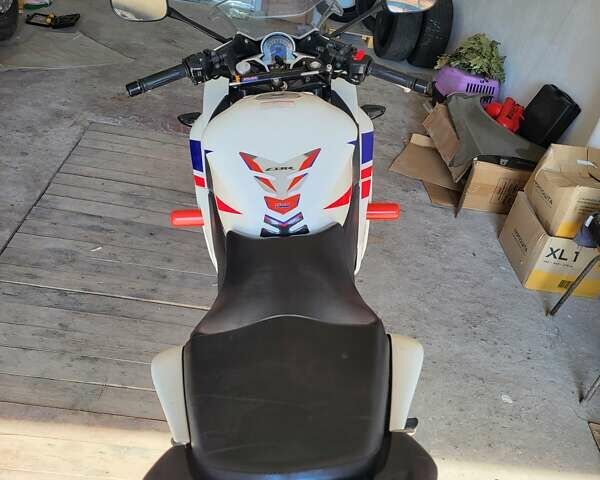 Хонда CBR 250R, об'ємом двигуна 0 л та пробігом 12 тис. км за 3350 $, фото 11 на Automoto.ua