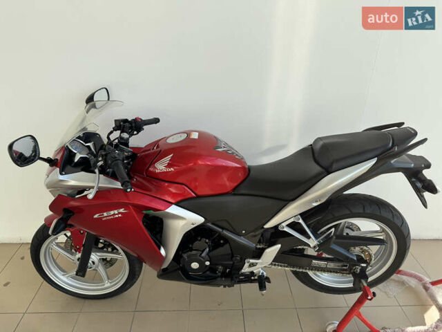 Хонда CBR 250R, объемом двигателя 0.25 л и пробегом 21 тыс. км за 2700 $, фото 10 на Automoto.ua