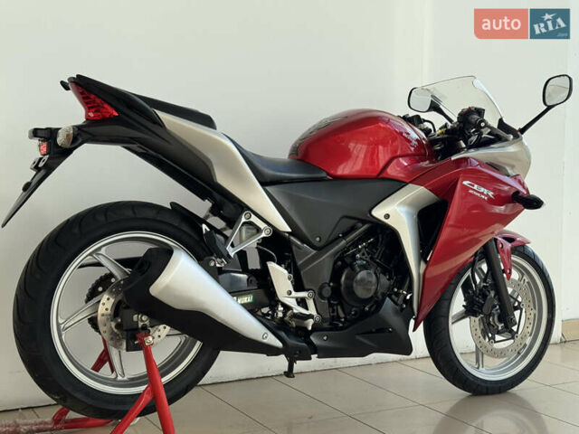 Хонда CBR 250R, объемом двигателя 0.25 л и пробегом 21 тыс. км за 2700 $, фото 2 на Automoto.ua