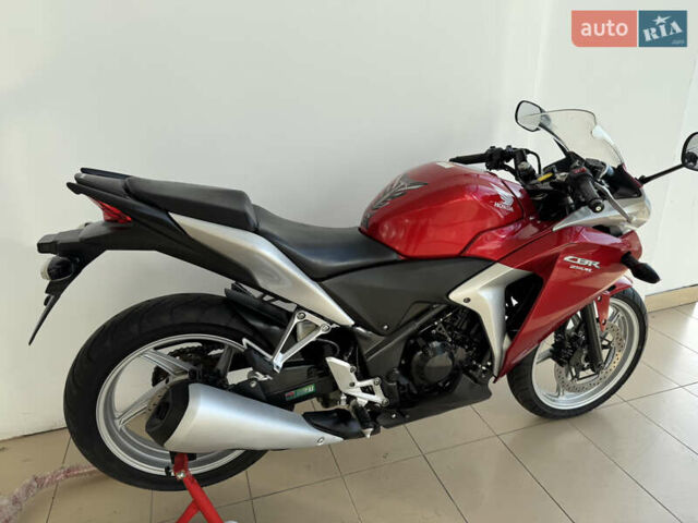 Хонда CBR 250R, объемом двигателя 0.25 л и пробегом 21 тыс. км за 2700 $, фото 5 на Automoto.ua