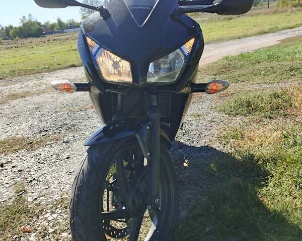 Хонда CBR 250R, объемом двигателя 0.25 л и пробегом 22 тыс. км за 3700 $, фото 5 на Automoto.ua