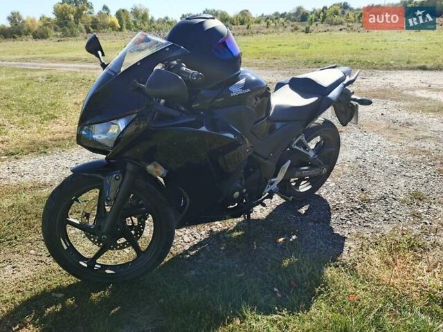 Хонда CBR 250R, объемом двигателя 0.25 л и пробегом 22 тыс. км за 3700 $, фото 4 на Automoto.ua