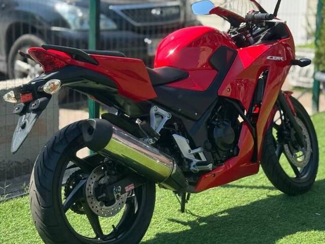 Хонда CBR 250R, объемом двигателя 0 л и пробегом 47 тыс. км за 3750 $, фото 1 на Automoto.ua