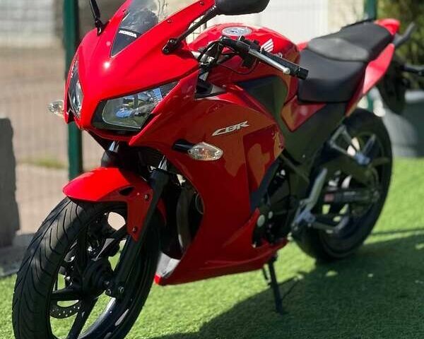 Хонда CBR 250R, объемом двигателя 0 л и пробегом 47 тыс. км за 3750 $, фото 4 на Automoto.ua