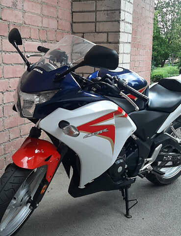 Синий Хонда CBR 250R, объемом двигателя 0.25 л и пробегом 10 тыс. км за 2800 $, фото 5 на Automoto.ua
