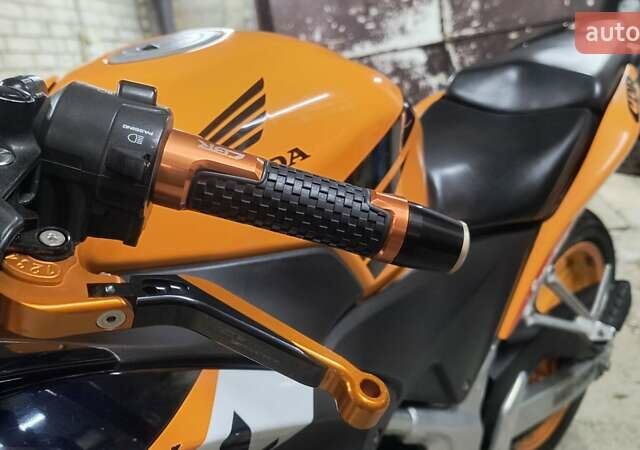 Помаранчевий Хонда CBR 250R, об'ємом двигуна 0.25 л та пробігом 31 тис. км за 3100 $, фото 3 на Automoto.ua