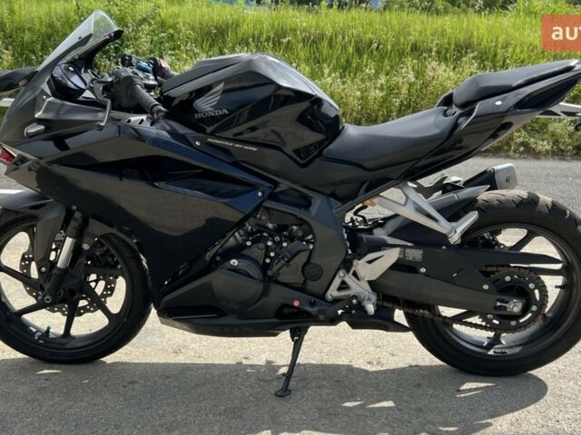 купить новое авто Хонда CBR 250RR 2022 года от официального дилера Иван Васильевич Олейник Хонда фото