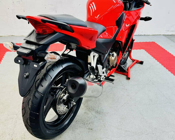 Красный Хонда CBR 300R, объемом двигателя 0.3 л и пробегом 10 тыс. км за 3300 $, фото 5 на Automoto.ua