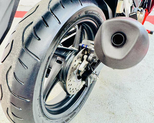 Красный Хонда CBR 300R, объемом двигателя 0.3 л и пробегом 10 тыс. км за 3300 $, фото 14 на Automoto.ua