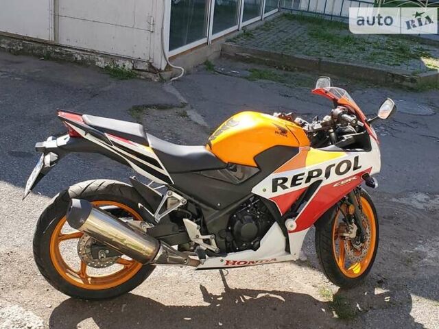 Хонда CBR 300R, об'ємом двигуна 0 л та пробігом 15 тис. км за 3200 $, фото 2 на Automoto.ua