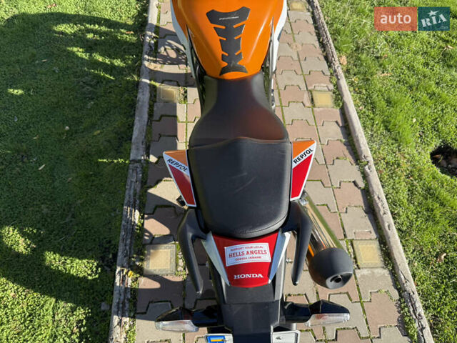 Оранжевый Хонда CBR 300R, объемом двигателя 0.29 л и пробегом 17 тыс. км за 3300 $, фото 7 на Automoto.ua