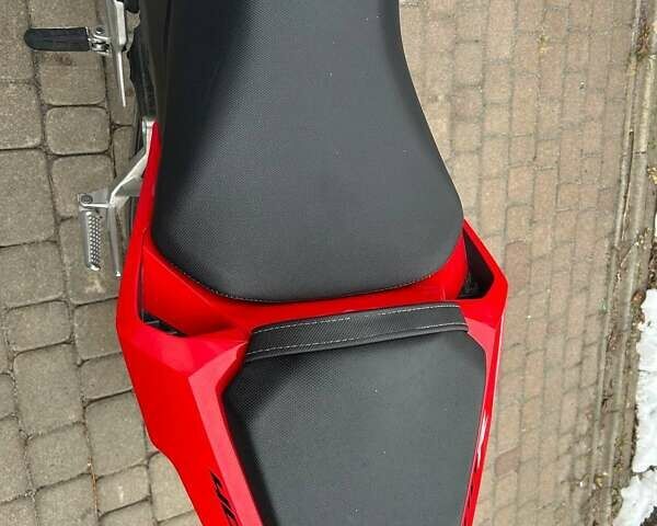 Білий Хонда CBR 400R, об'ємом двигуна 0.4 л та пробігом 50 тис. км за 4700 $, фото 12 на Automoto.ua
