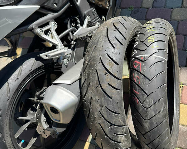 Білий Хонда CBR 400R, об'ємом двигуна 0.4 л та пробігом 31 тис. км за 5500 $, фото 7 на Automoto.ua