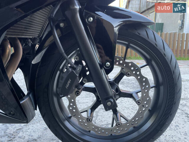 Черный Хонда CBR 400R, объемом двигателя 0.4 л и пробегом 39 тыс. км за 4150 $, фото 21 на Automoto.ua