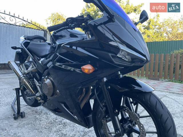 Черный Хонда CBR 400R, объемом двигателя 0.4 л и пробегом 39 тыс. км за 4150 $, фото 4 на Automoto.ua