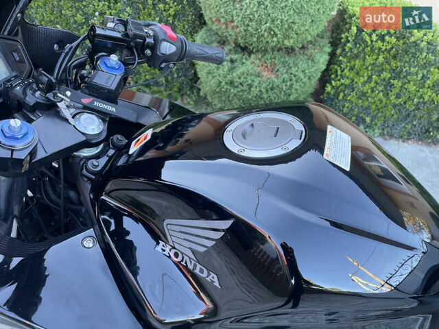 Черный Хонда CBR 400R, объемом двигателя 0.4 л и пробегом 39 тыс. км за 4150 $, фото 5 на Automoto.ua